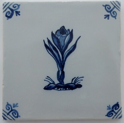 Makkum Tichelaar tile flower