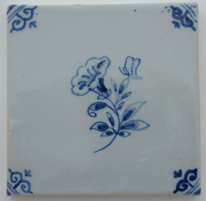 Makkum Tichelaar tile flower