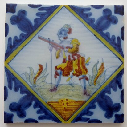 Makkum Tichelaar square tile soldier