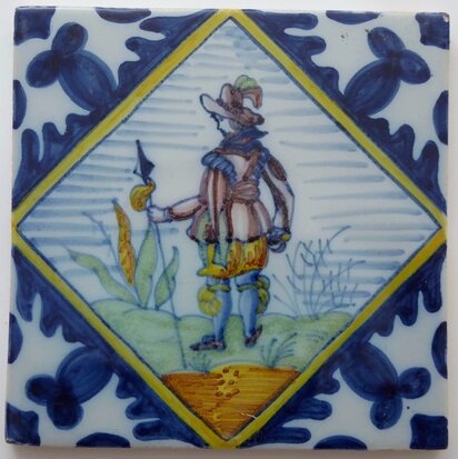 Makkum Tichelaar square tile soldier