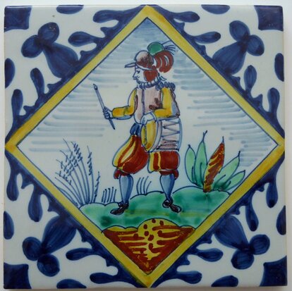 Makkum Tichelaar square tile soldier