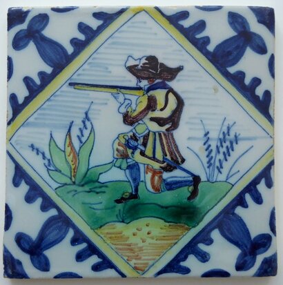 Makkum Tichelaar square tile soldier