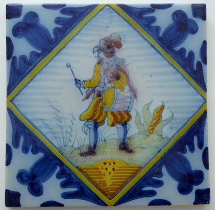 Makkum Tichelaar square tile soldier