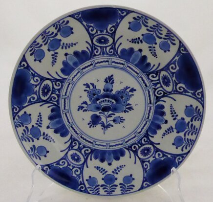 Porceleyne Fles Delft Netherlands wall plate