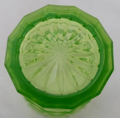 Leerdam Glass uranium vase