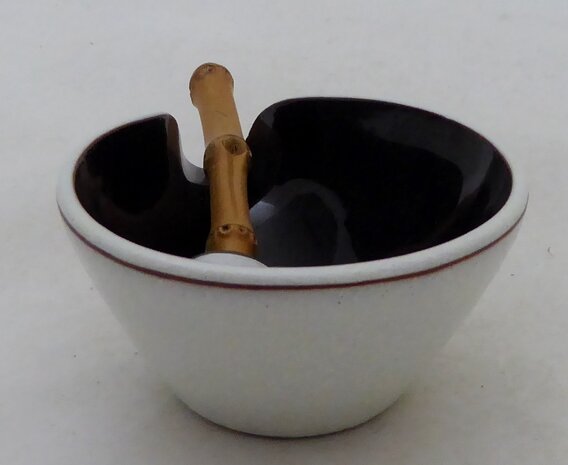 Ravelli bowl 227 with pestle