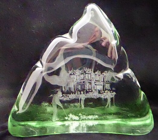 Sculpture / paperweight of hockey players