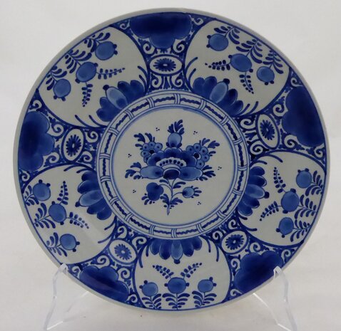 Porceleyne Fles Delft Netherlands wall plate