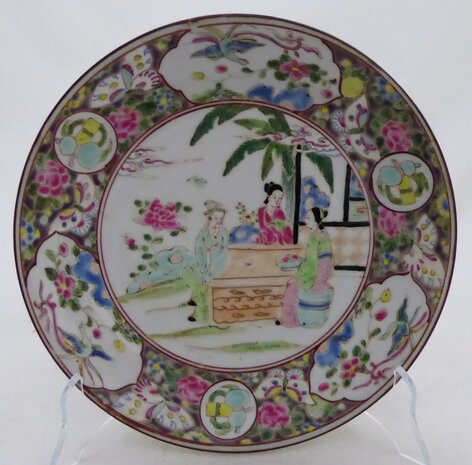 Asian plate with geishas